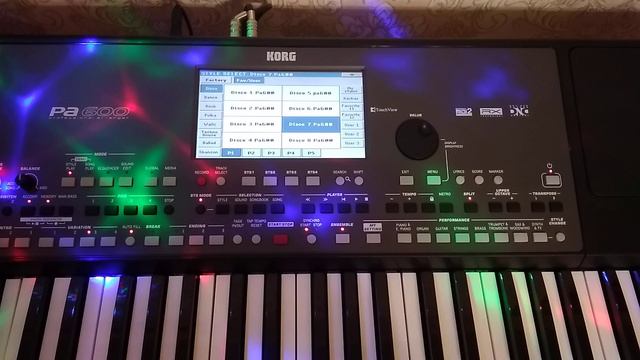 Korg PA 300/600/900. Стилі Disco. смотреть онлайн