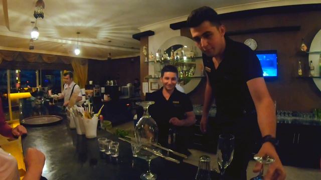 The best bartenders in Alaiye Resort - Alanya - Turkey смотреть онлайн