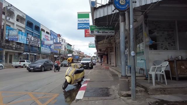 PATTAYA : Walk through Big C Supermarket | Pattaya Klang смотреть онлайн