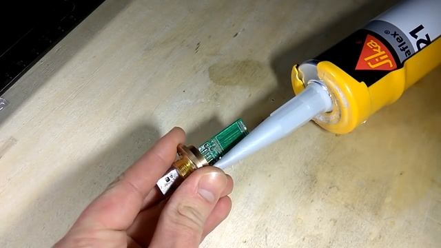 FLASH card WORKS in oil | DIY смотреть онлайн