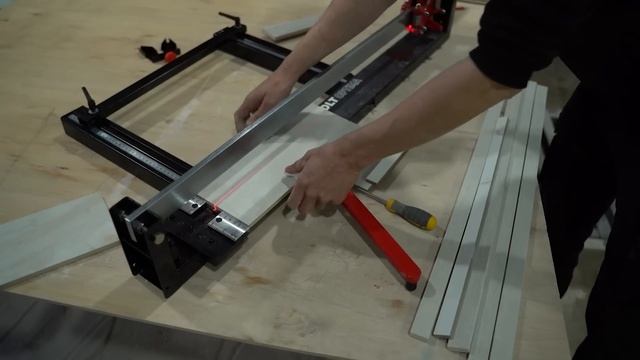 Лучший плиткорез из дешёвых? Режем любую плитку ( секретное китайское масло бомба!!!) смотреть онлайн