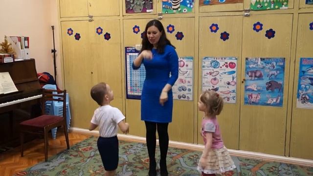 #Учимся считать с движениями. #Мелодика #дети смотреть онлайн