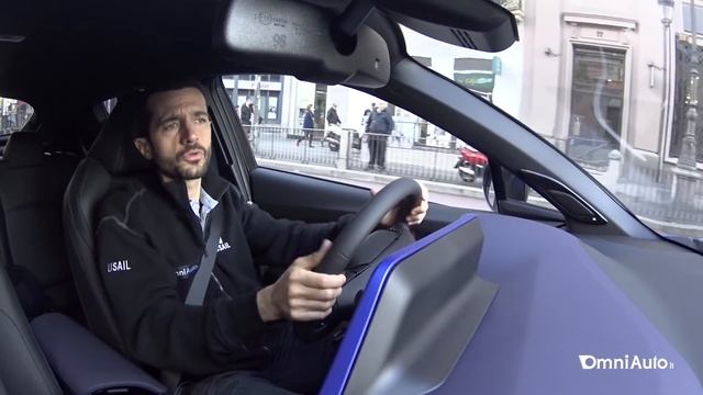 Toyota C-HR | La nostra prova su strada смотреть онлайн