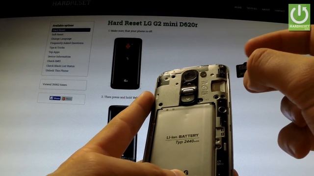 How to Insert SIM and Micro SD card in LG G2 mini D620r - SIM & SD in LG смотреть онлайн