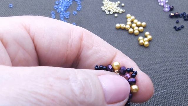 Колье-украшение на каждый день.Бисер, бусины, твины #мастеркласс #украшениеизбисера #простоекрасива смотреть онлайн