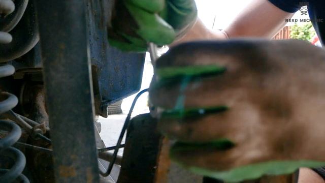 DEZECHILIBRU la FRANARE? | Cum SCHIMBI CILINDRII de FRANA (DIY) смотреть онлайн