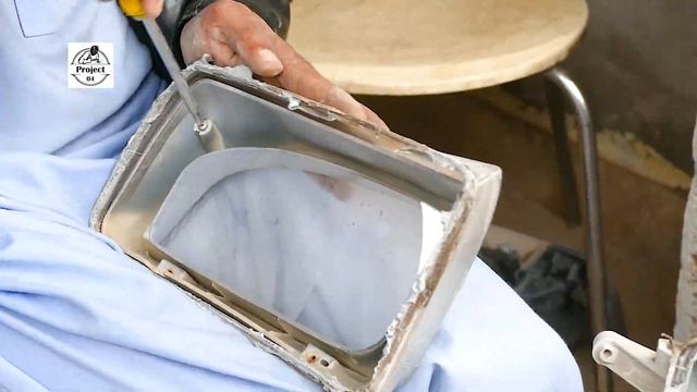 Restoring a foggy headlight смотреть онлайн