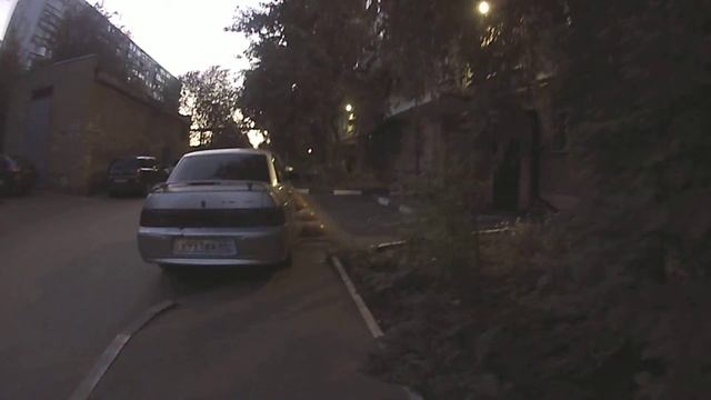 Саратов х991ва УРОД НЕДОРАЗВИТЫЙ проставился впритык к пешеходке не пройти смотреть онлайн