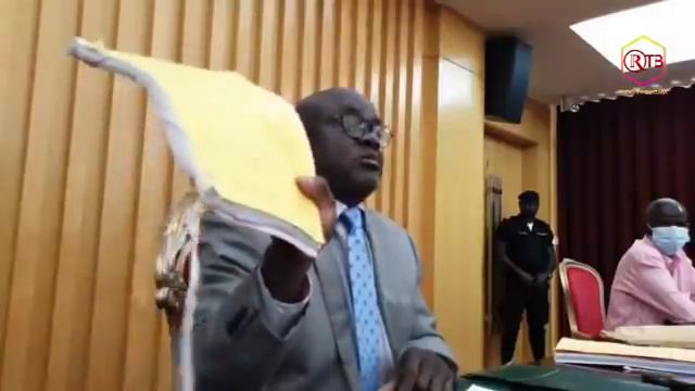 GUINE-BISSAU - Procurador-geral da República, Fernando Gomes fala sobre o caso de Aristides Gomes. смотреть онлайн
