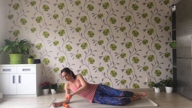 Posilovací Pilates 40 minut - paže, nohy, břicho смотреть онлайн
