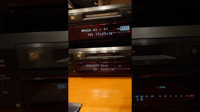 SONY MDS-JE520 i MDS-JE530 смотреть онлайн