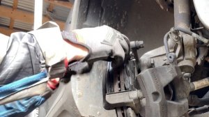 Volvo XC40 Front Brake Pad Replacement