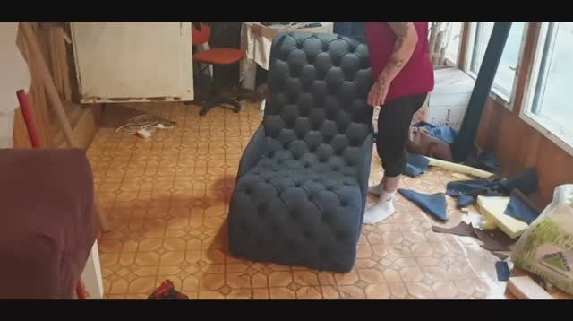 Кресло-шезлонг своими руками. Кресло в каретной стяжке своими руками. Кресло капитоне DIY. смотреть онлайн