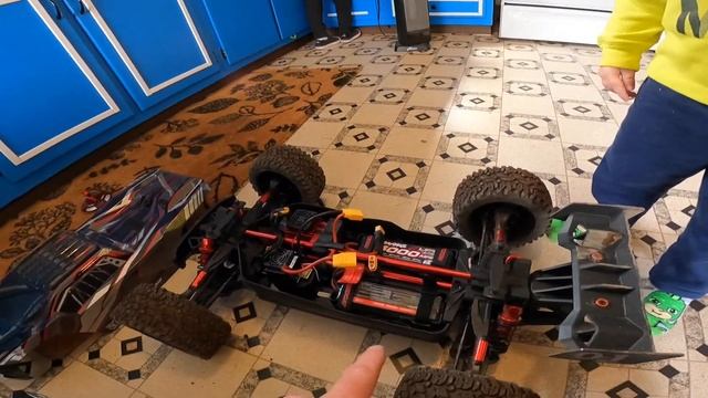 Redcat Machete 6s high speed run and some bashing! смотреть онлайн