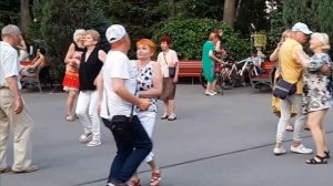 А ПЕРВОЕ СЛОВО ?ДОРОЖЕ ВТОРОГО?????