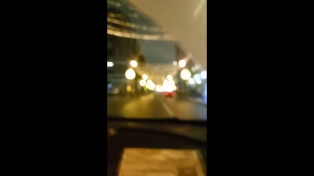Подъезжаем к Красной Площади смотреть онлайн
