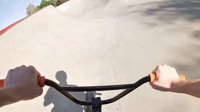 КАТАЕМ В ДРУГОМ ГОРОДЕ ПО СКЕЙТ ПАРКУ И ПАМП ТРЕКУ | Липецк смотреть онлайн