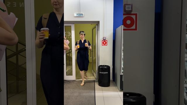 Поздравила клиентку с Днем Рождения 🥳 #клиенты #персональныйтренер смотреть онлайн