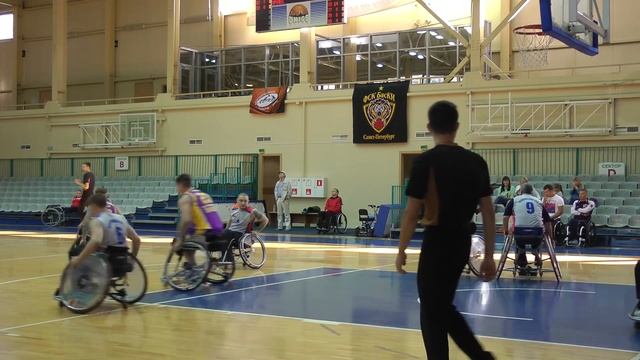 Баскетбол на колясках (БасКИ 76 - 6 Уралец) смотреть онлайн