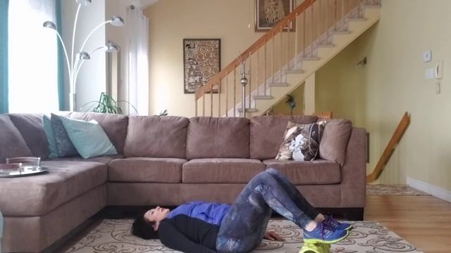 Упражнения на укрепление мышц кора с использованием цилиндра(foamroller) + миофасциальный реализ. смотреть онлайн