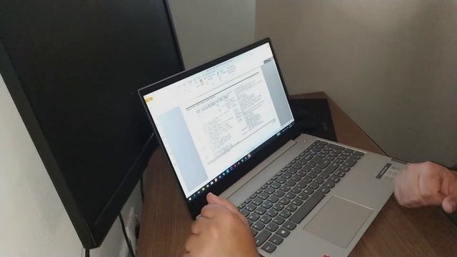 Lenovo IdeaPad S340-15API (Ryzen 3 3200u) | Best Budget Laptop???(Greek Review)