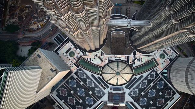 The best drone video Petronas Twin Towers 2 DAY смотреть онлайн