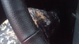 Перетянутый руль Фольксвагена Шаран экокожей на каучуковой основе