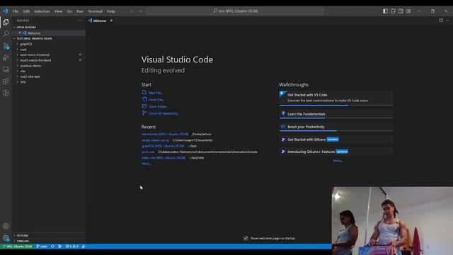 Build Phase : Define FE/BE roles & setup Strapi смотреть онлайн