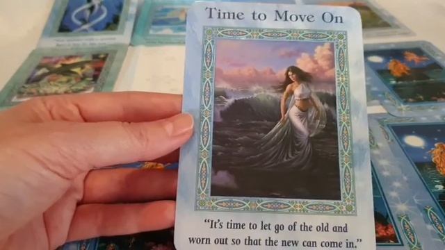 PICK A CARD: Will s/he ask me out? ( Oracle / Tarot card reading) смотреть онлайн