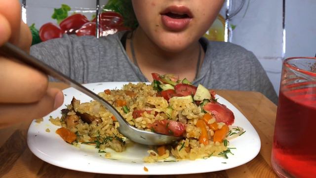 МУКБАНГ | ПЛОВ И САЛАТ 🥗 | не АСМР | no Asmr | PILAF | MUKBANG | смотреть онлайн