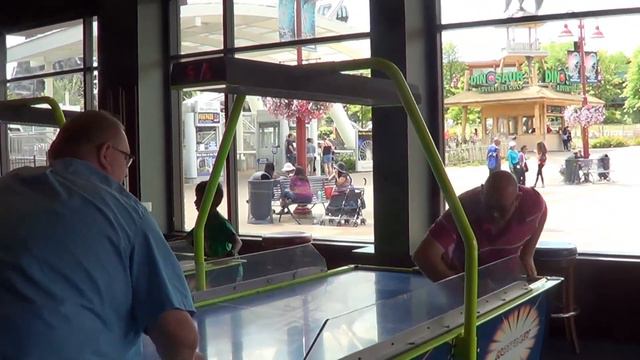 Clifton Hill Giveaways with Christine Lynn July 9, 2014 смотреть онлайн