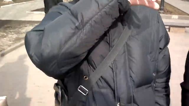 У меня левое яйцо замерзло смотреть онлайн