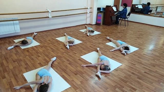 Фрагмент открытого урока по гимнастике смотреть онлайн