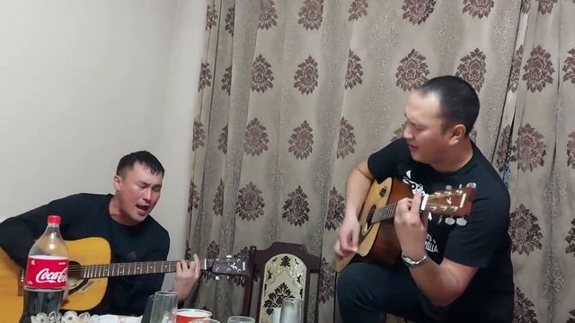 #королеааснежная#королева#снежная#акустика#гитара                Королева снежная в две гитары.