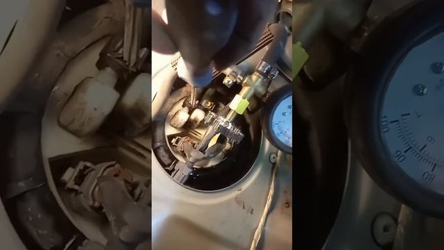 Незаводился Ниссан Марч К11. Ищем причину смотреть онлайн