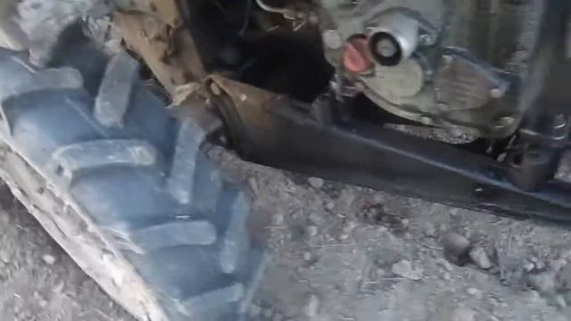 Мотоблок "Заря"універсальна фреза. Картопля ( садимо , прополюємо , підгортаємо) ч. 1 смотреть онлайн