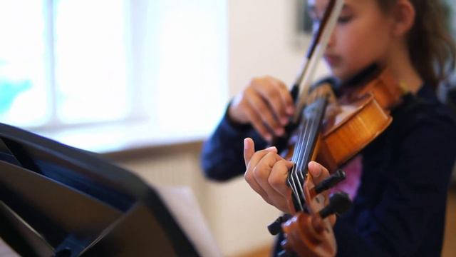Alwina & Violine смотреть онлайн