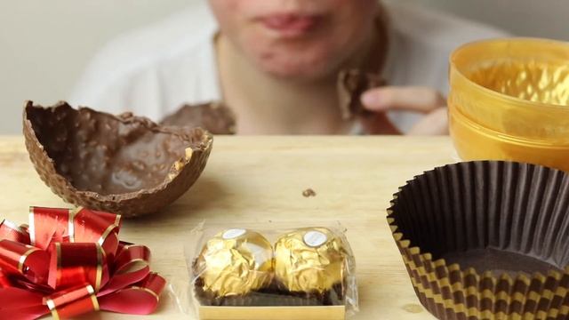 ASMR CHOCOLATE GRAND FERRERO ROCHER EATING SOUNDS & UNPACKING | EVA ASMR 먹방 смотреть онлайн