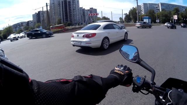 СМЕНИЛ МОТОЦИКЛ. КАТАЕМСЯ ПО ГОРОДУ. смотреть онлайн