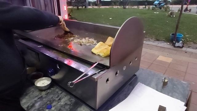 А ВЫ БЫ ПОПРОБОВАЛИ? | КИШКИ БАРАНА В КРАСИВОЙ УПАКОВКЕ | ТУРЦИЯ УЛИЧНАЯ ЕДА смотреть онлайн