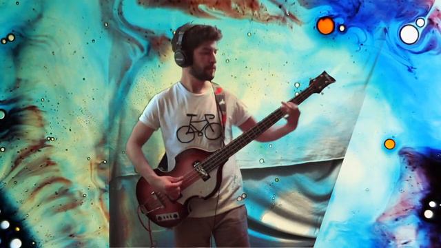 Montreal - Roosevelt (Hofner bass guitar cover) смотреть онлайн