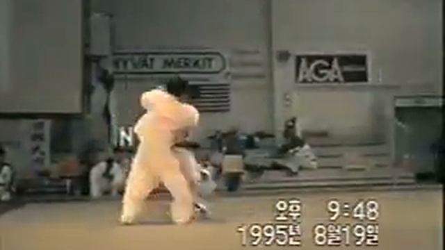 Grandmaster Myung - Self Defense Demo 02 смотреть онлайн