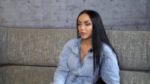 Юля Комаровская -  "Рынок шкур" по-белорусски, изнанка ночной жизни и чистая совесть стриптизерши