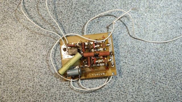 Самодельная GSM глушилка сигнала, ВНИМАНИЕ нерабочая туфта! смотреть онлайн