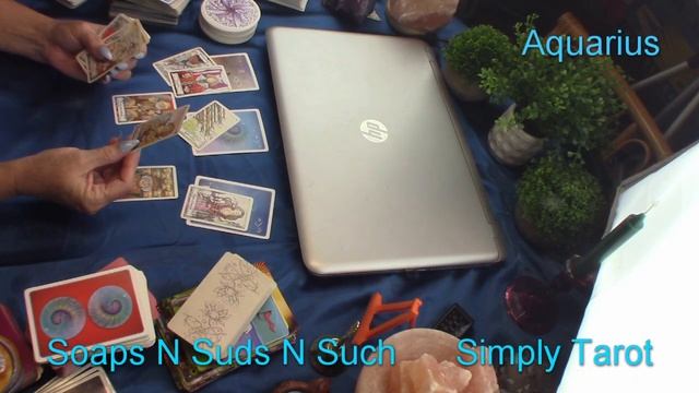 Aquarius round & round good in child hood games! Not a mind in need of more! Time to turn the tides смотреть онлайн