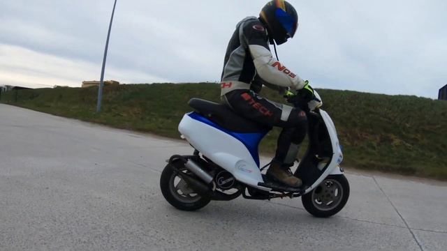 Zip SP98 (crazy fast scooter ?) смотреть онлайн