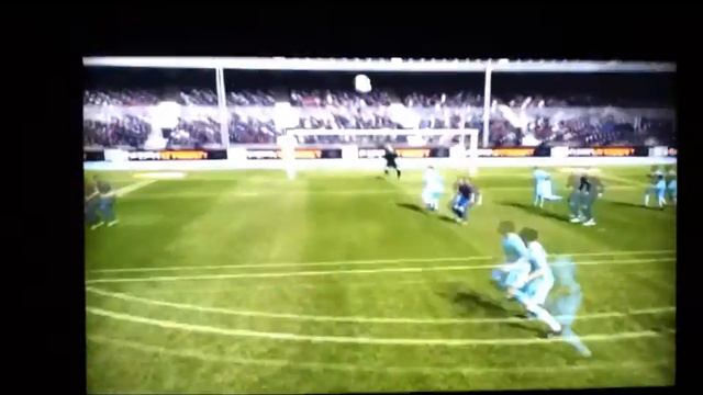 FIFA 12 / Daniel Alves long range free kick (35-45 yards) смотреть онлайн