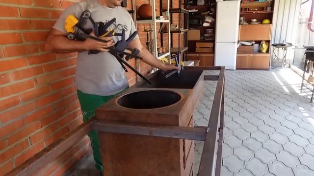 Уличная КУХНЯ с МАНГАЛОМ из металла с приемки. Полная версия смотреть онлайн
