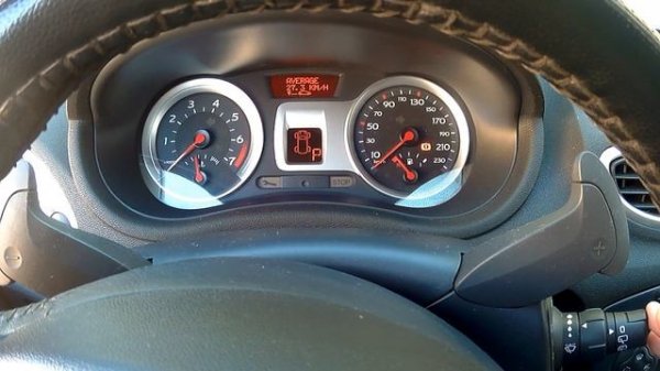 Как сбросить надпись SERVICE DUE на Renault Clio 3