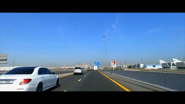 Driving To Mina Jebel Ali - Jebel Ali Freezone Dubai From JVC Dubai UAE смотреть онлайн